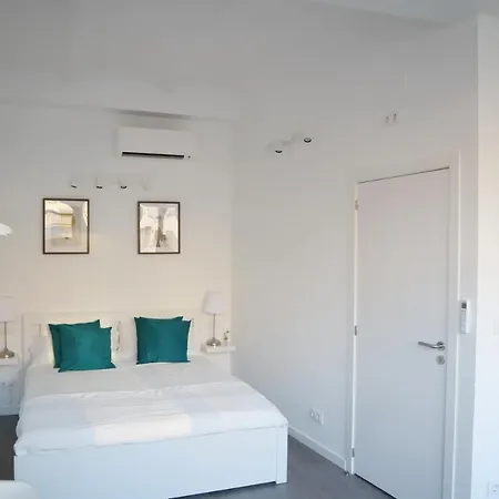 Santa Clara Apartment *